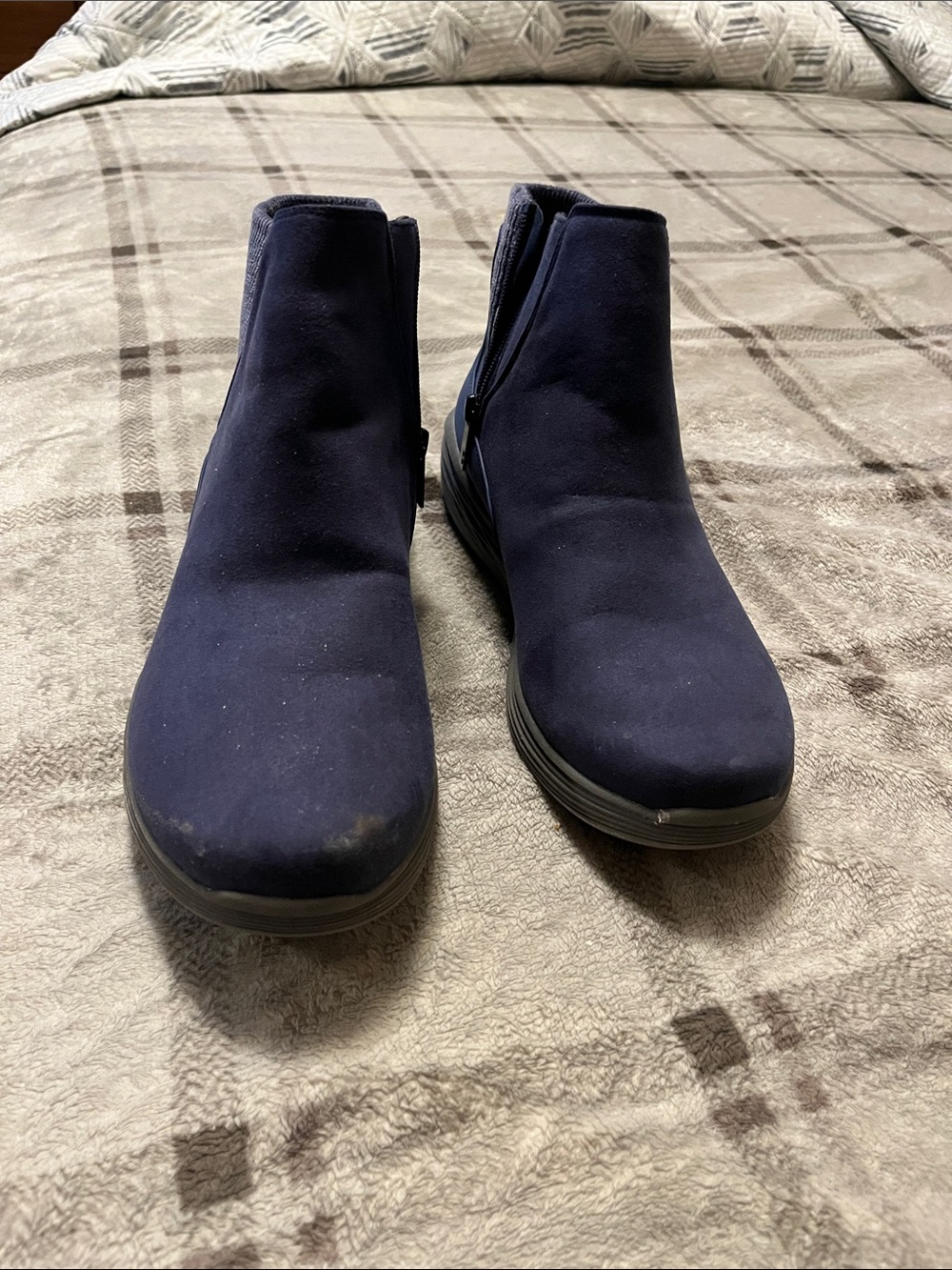 Women's Navy Suede Side-Zip Ankle Booties size 11